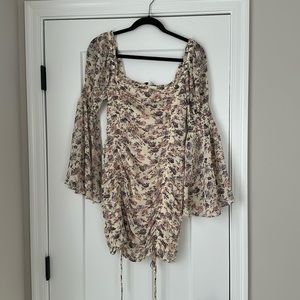 Bell sleeve cinched dress